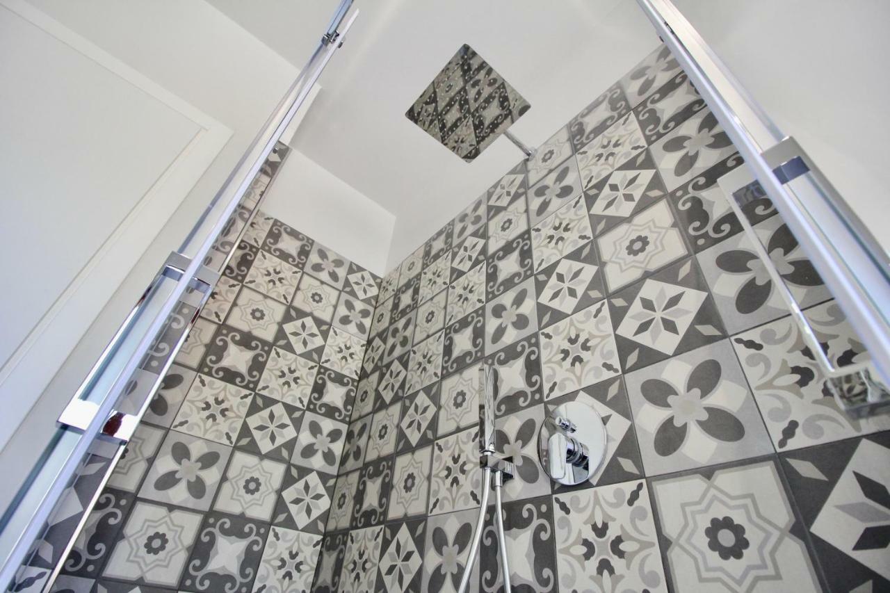 Pepe Nero Apartman Bordighera Kültér fotó